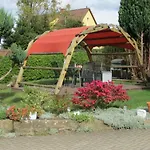 Bienwald Mit Pool Fuer 4 - 6 Personen Mit 3 Schlafzimmern Grobitz