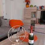 Apartamento Bienwald Mit Pool Fuer 4 - 6 Personen Mit 3 Schlafzimmern Grobitz