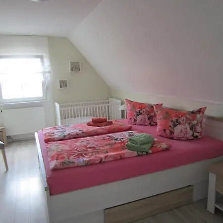 Bienwald Mit Pool Fuer 4 - 6 Personen Mit 3 Schlafzimmern * Grobitz