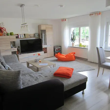 Apartament Bienwald Mit Pool Fuer 4 - 6 Personen Mit 3 Schlafzimmern Grobitz