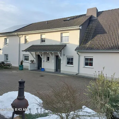 Bienwald Mit Pool Fuer 4 - 6 Personen Mit 3 Schlafzimmern Apartment