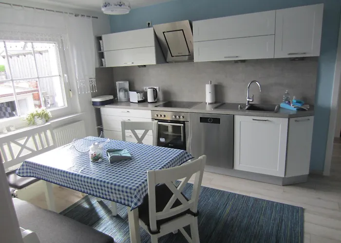 Bienwald Mit Pool Fuer 4 - 6 Personen Mit 3 Schlafzimmern Apartment