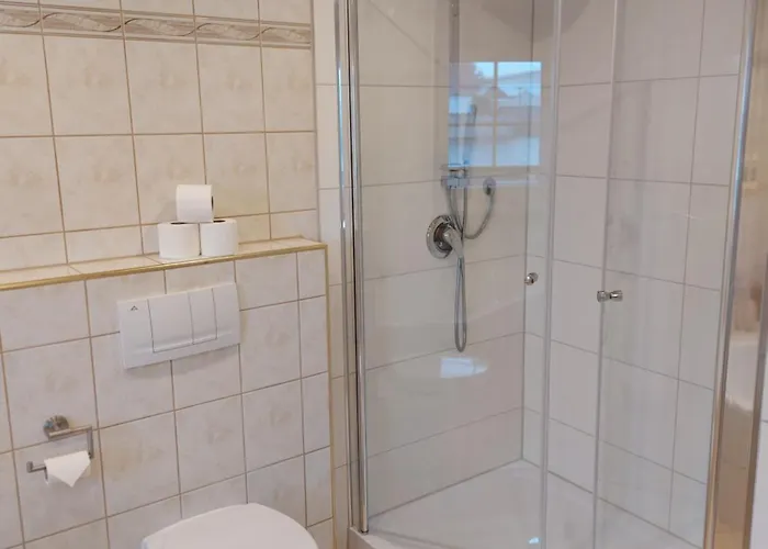 Bienwald Mit Pool Fuer 4 - 6 Personen Mit 3 Schlafzimmern Gröbitz