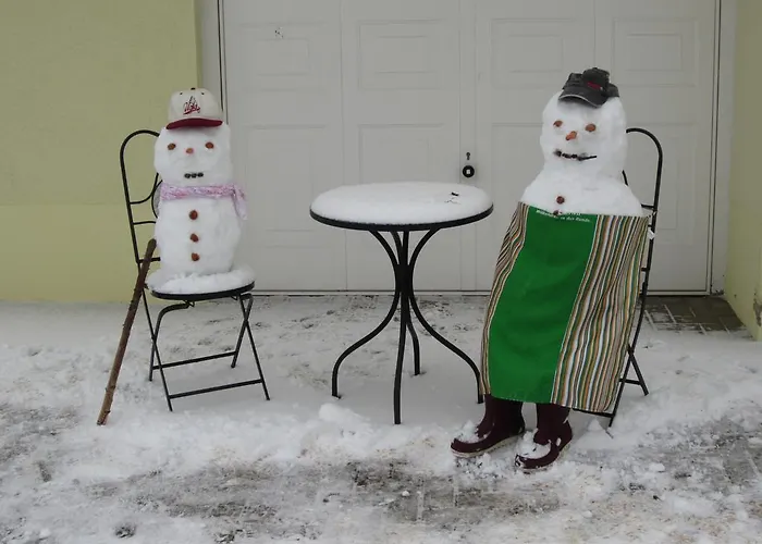 Bienwald Mit Pool Fuer 4 - 6 Personen Mit 3 Schlafzimmern Apartamento